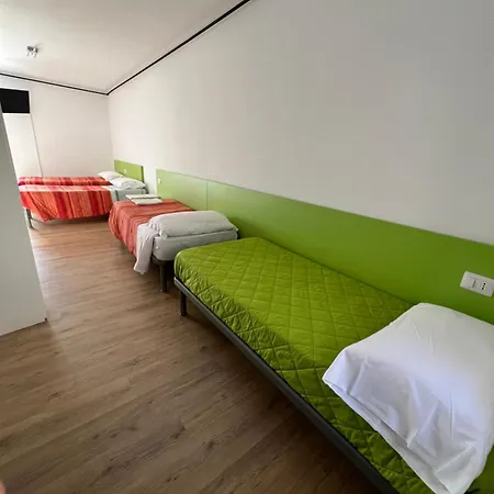 Guerrin Meschino מלון מונטמונקו