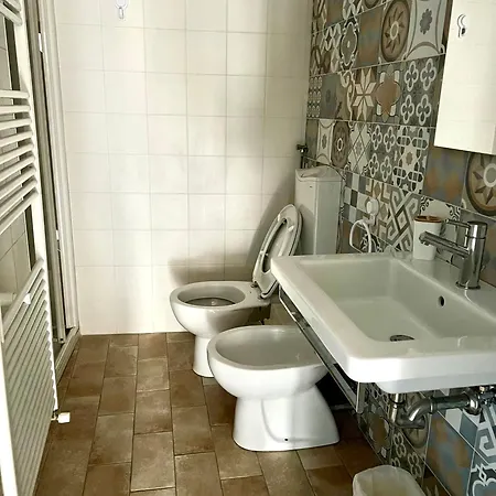 מלון Guerrin Meschino 3*