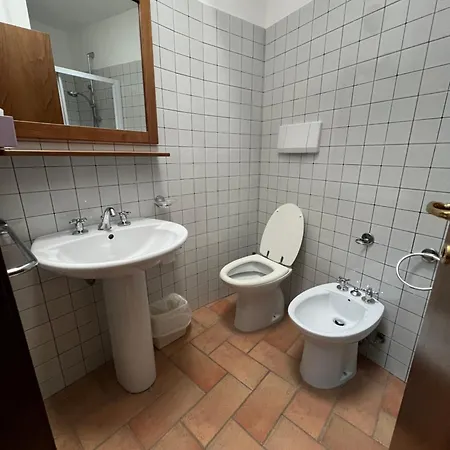 Guerrin Meschino מלון מונטמונקו